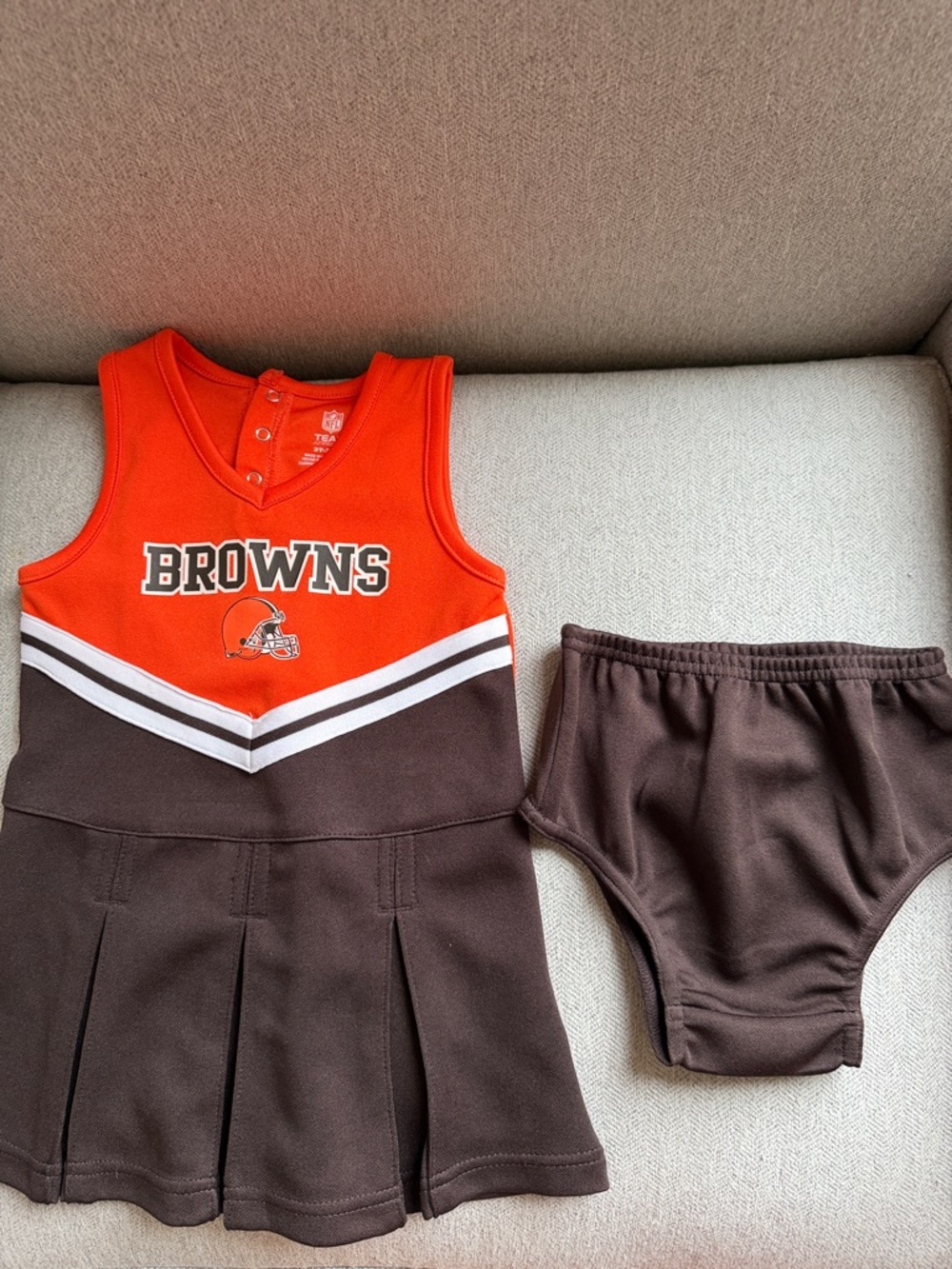 NWOT 3t NFL Browns Orange and Brown Cheerleader Costume
